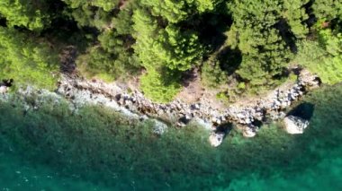 Düşük açılı insansız hava aracı Brela sahilini terk etti