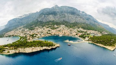 Hırvatistan Makarska dron panoraması