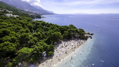 Hırvatistan 'ın Brela plajı Makarska Riviera, Dalmaçya