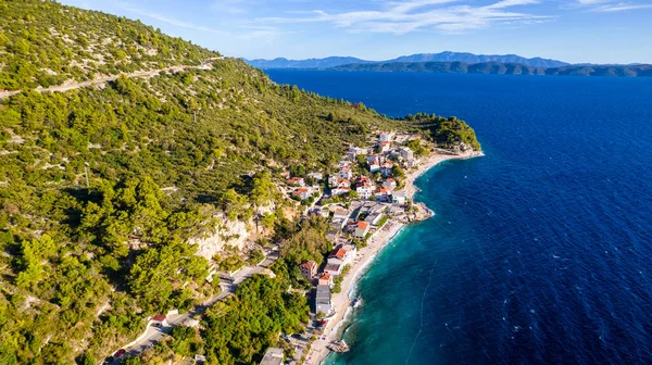 Όμορφη Παραλία Κοντά Στην Πόλη Μπρέλα Δαλματία Κροατία Makarska Riviera — Φωτογραφία Αρχείου