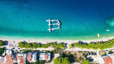 Riviery Makarskiej 'deki kıyı manzarası, Adriyatik Denizi, Hırvatistan