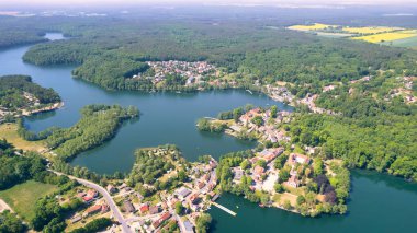 Yazın Tuna Nehri 'nin havadan görünüşü, panoramik manzara - Lubniewice Polonya Lubuskie Eyaleti