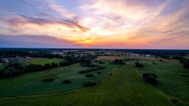 Barlinek nehrinin üzerinde gün batımı