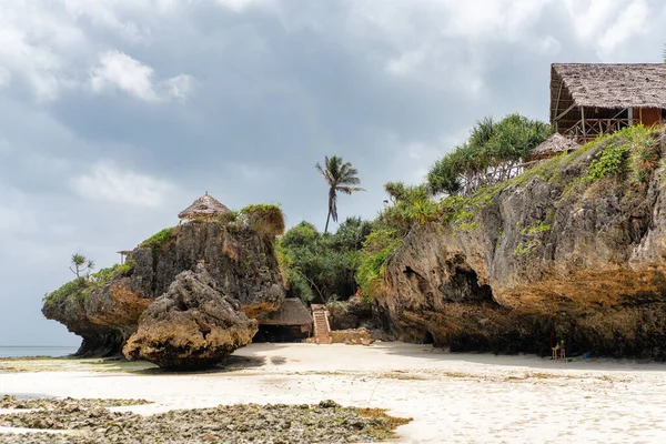 Landscape Indian Ocean Coastline Mtende Beach Zanzibar Rocks White Sand — Stockfoto