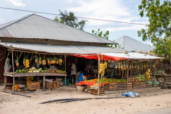 Kolorowe Owoce Wystawie Tętniącym Życiem Stoisku Owocami Zanzibaru Gratka Dla — Zdjęcie stockowe