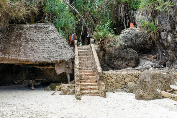 Sunny Vacation Mtende Beach Zanzibar Surrounded Rocks Peaceful Retreat — Zdjęcie stockowe