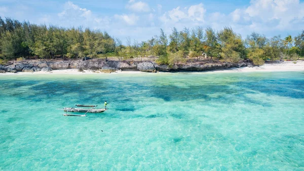 Aproveite Beleza Tirar Fôlego Costa Tropical Zanzibar Cima Como Barcos — Fotografia de Stock