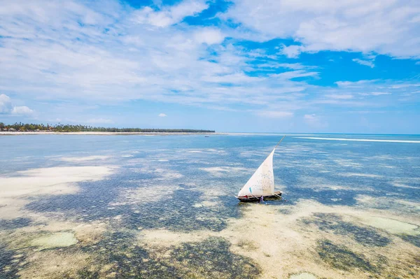 Zažijte Klid Krásu Pláže Zanzibar Kde Křišťálově Čisté Vody Setkávají — Stock fotografie