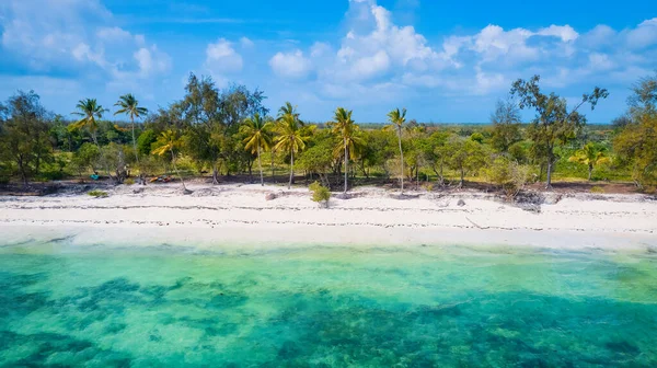 Dzięki Zapierającemu Dech Piersiach Pięknu Plaża Zanzibar Jest Idealnym Miejscem — Zdjęcie stockowe