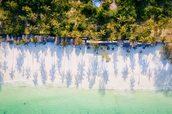 stock image The refreshing sea breeze during Zanzibar beach summers is a welcome respite from the heat.