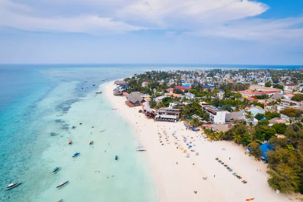 Gorgeous Tropical Beach White Sand Palm Trees Turquoise Ocean Blue — Stock Photo, Image
