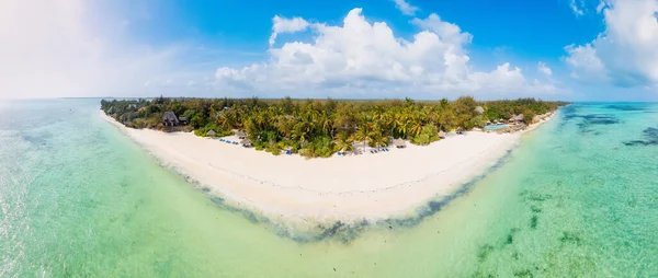 Повітряний Вид Пляжів Занзібара Відображає Суть Тропічного Раю Пальмами Парасолями — стокове фото