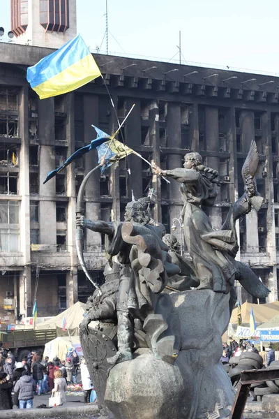 Verbrande Monument Tijdens Oekraïense Revolutie Maidan 2014 — Stockfoto