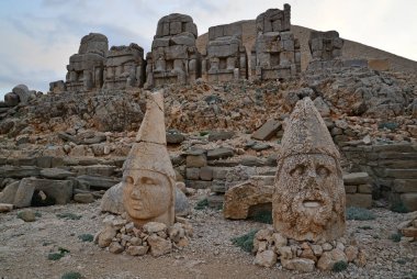 Nemrut Dağı Antik Şehir - TURKEY