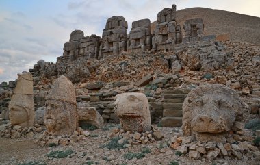 Nemrut Dağı Antik Şehir - TURKEY