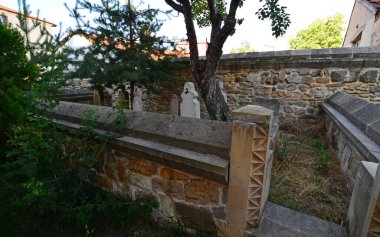 Yozgat, Türkiye 'de yer alan Cevheri Ali Efendi Camii 1788 yılında inşa edildi..