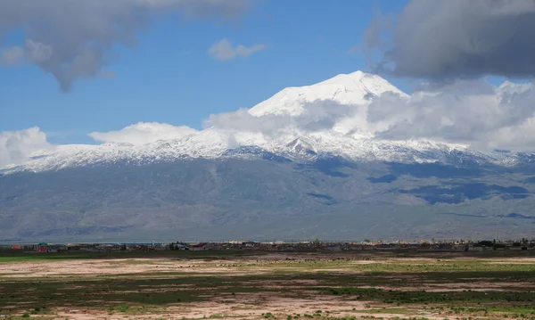 Stock image Mount Ararat (5,137 meters), the highest point in Turkey