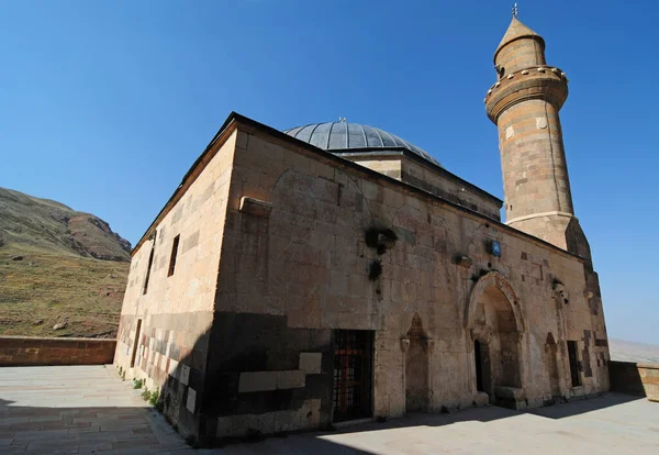 オスマン時代に建てられた歴史的モスクです — ストック写真
