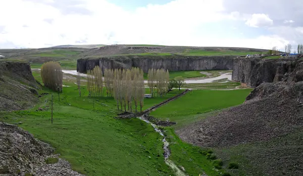 土耳其迪亚丁地区的这一峡谷值得一看 — 图库照片