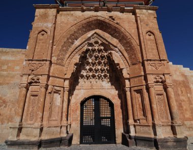 Doubeyazt, Türkiye 'de yer alan bu büyük saray 17. yüzyılda inşa edildi..