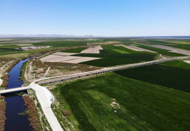 Türkiye 'nin Bolvadin kentinde yer alan Krkgz Köprüsü Bizans döneminde inşa edildi.