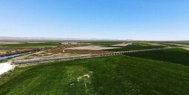 Türkiye 'nin Bolvadin kentinde yer alan Krkgz Köprüsü Bizans döneminde inşa edildi.