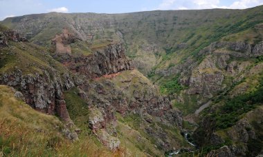 Tarihi Şeytanın Şatosu - Ardahan - Türkiye