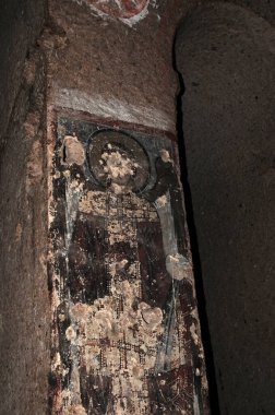 Aksaray 'da Selime Cappadocia' da büyük bir katedral ve yaşam alanları vardır. Eski bir yerleşim yeri..