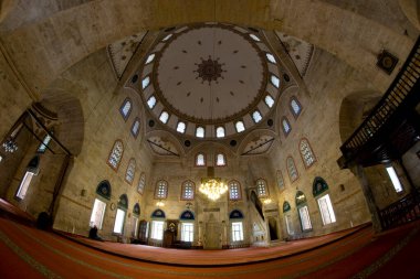 1486 yılında Amasya, Türkiye 'de kurulan Sultan II Beyazit Camii ve Kompleksi inşa edildi..