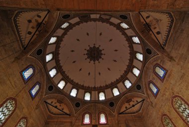 1486 yılında Amasya, Türkiye 'de kurulan Sultan II Beyazit Camii ve Kompleksi inşa edildi..