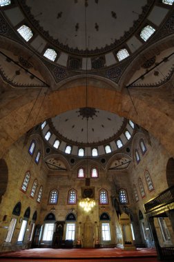 1486 yılında Amasya, Türkiye 'de kurulan Sultan II Beyazit Camii ve Kompleksi inşa edildi..