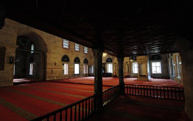 1486 yılında Amasya, Türkiye 'de kurulan Sultan II Beyazit Camii ve Kompleksi inşa edildi..