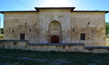 Sinaneddin Madrasa, located in Korkuteli city of Turkey, was built in the 14th century.