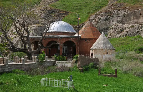 Abrurrahman Mosque and Tomb, located in Van, Turkey, was built in the 15th century, according to estimates.