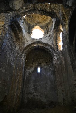 Located in Van, Turkey, Garmravank Monastery was built in the 10th century by the Vasburagan king Kakig I.