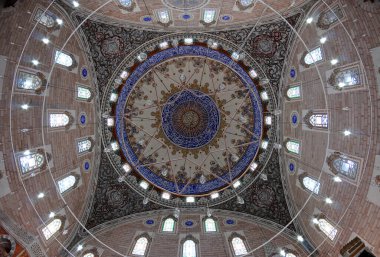 Türkiye 'nin Edirne kentinde yer alan 2. Beyazt Camii, 15. yüzyılda inşa edildi..