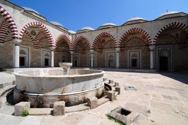 Türkiye 'nin Edirne kentinde yer alan 2. Beyazt Camii, 15. yüzyılda inşa edildi..