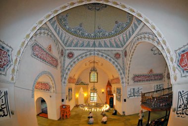 Türkiye 'nin Edirne kentinde yer alan Yıldırım Camii 14. yüzyılda inşa edildi..