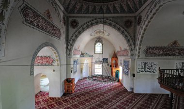 Türkiye 'nin Edirne kentinde yer alan Yıldırım Camii 14. yüzyılda inşa edildi..