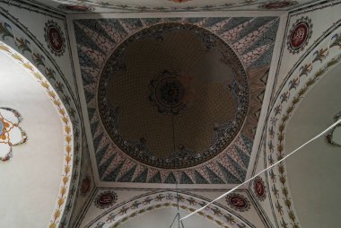 Türkiye 'nin Edirne kentinde yer alan Yıldırım Camii 14. yüzyılda inşa edildi..
