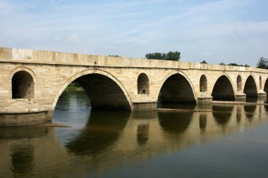 Türkiye 'nin Edirne kentinde yer alan Meriç Köprüsü 1847 yılında inşa edildi..