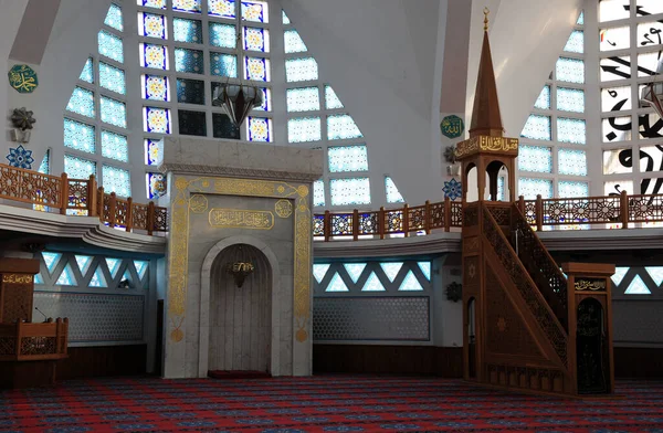 Мечеть Меркез Расположена Акчакоце Турция Имеет Современную Архитектуру — стоковое фото