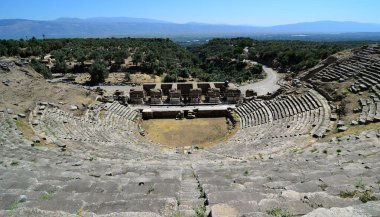 Nysa Antik Kenti, Türkiye 'nin Aydın kentinde turistler tarafından ziyaret edilen antik bir yerleşim yeri..