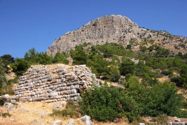 Antik Priene kenti Aydn, Türkiye 'de bulunan antik bir şehirdir..