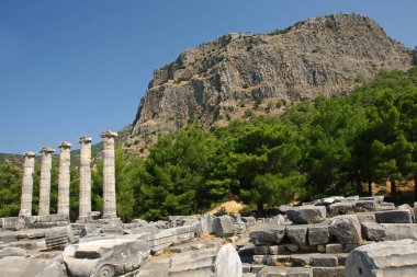 Antik Priene kenti Aydn, Türkiye 'de bulunan antik bir şehirdir..
