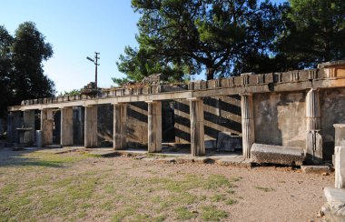 Antik Priene kenti Aydn, Türkiye 'de bulunan antik bir şehirdir..