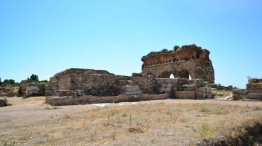 Tralleis Antik Kenti, Aydın 'ın Aydın ilçesinde bulunan antik bir yerleşim yeridir..