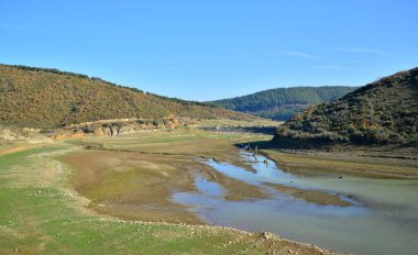 Osmanlı Dönemi 'nde inşa edilen barajlar İstanbul' a su taşımak için yaygın olarak kullanıldı. 