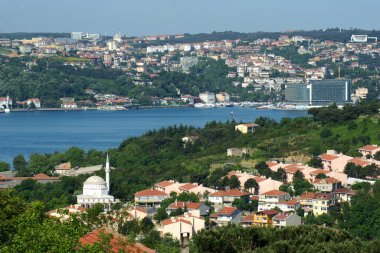 Tarihsel ve doğal zenginliğiyle Boğaz, dünyanın en önemli turizm merkezlerinden biridir..