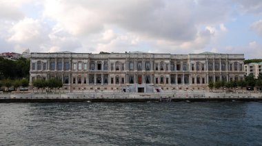 Tarihsel ve doğal zenginliğiyle Boğaz, dünyanın en önemli turizm merkezlerinden biridir..